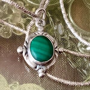 Vintage 925 Sterling Silver Malachite Pendant Necklace